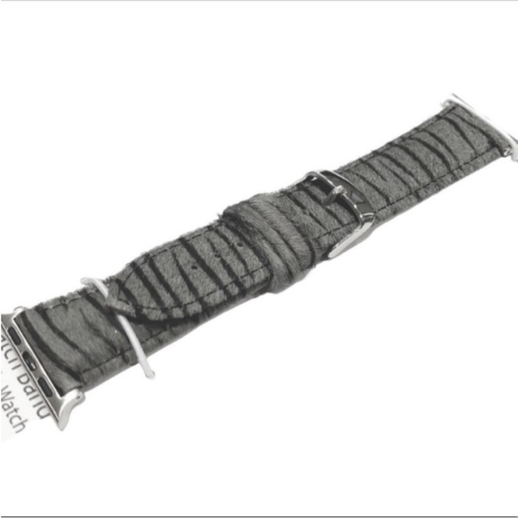 Zebra Fuzzy Apple Watch Band NEW - Picture 2 of 6